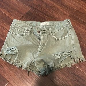Free People army green shorts size 30